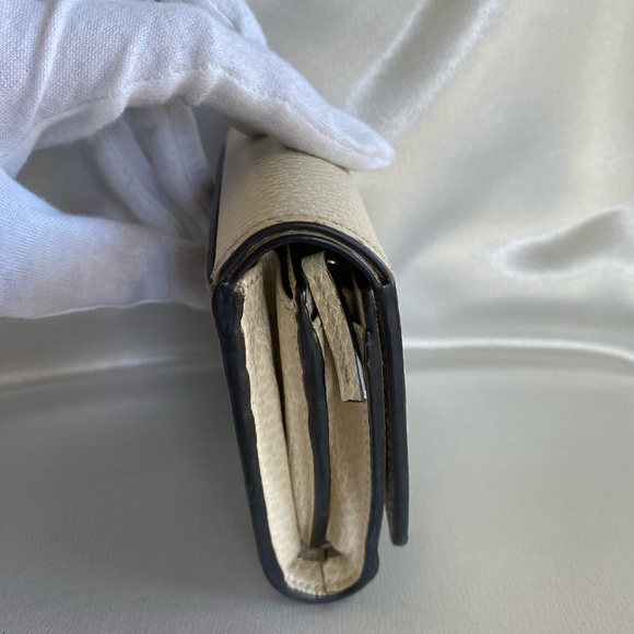 Authentic 💯 Gucci Marmont Compact Wallet - Picture 4 of 8